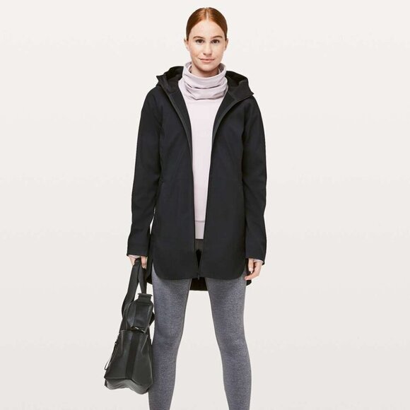 Lululemon Glyde Along Softshell- Black Size 2 - Picture 2 of 15